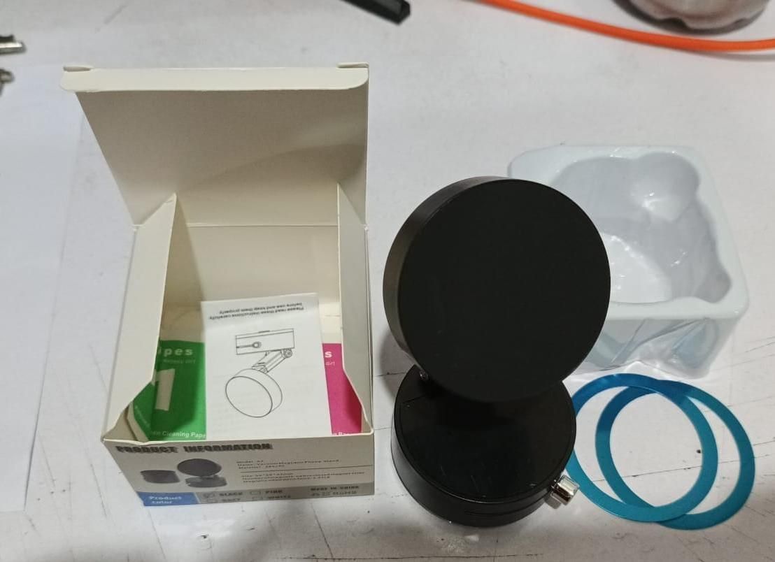 Vacuum Magnetic Suction Phone Holder – 360° Rotating,